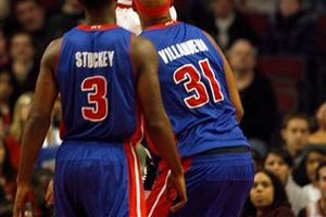 Rose y Boozer se lucen en victoria de Chicago 95-82 ante Detroit