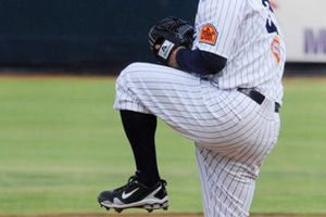 Sultanes se lleva la noche al vencer 8 a 3 Piratas