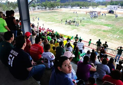 Medina reinaugura el Estadio Nuevo León Unido