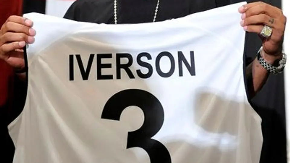 Iverson firmó en Turquía por desdén de equipos NBA