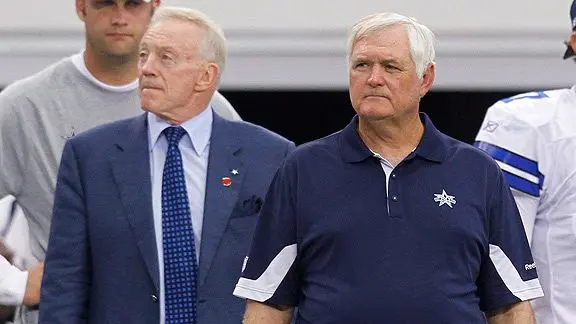 Dallas se queda sin página web en el peor momento