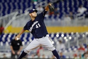 Marco Estrada, comprometido con la Selección Mexicana de beisbol