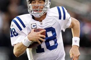 Manning da cátedra por aire; Potros vence 31-26 a Raiders