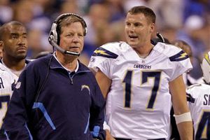 Manning sufre cuatro intercepciones y San Diego aplasta a Potros