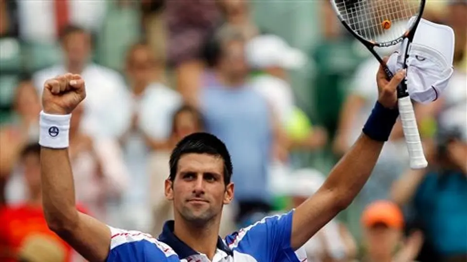 Djokovic lejos de Nadal en la cima mundial