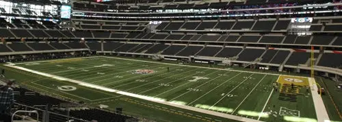 El Cowboys Stadium, apantallante escenario