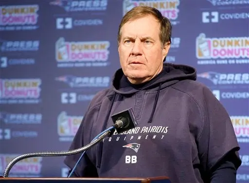 Belichick, de Patriotas, el Entrenador del Año
