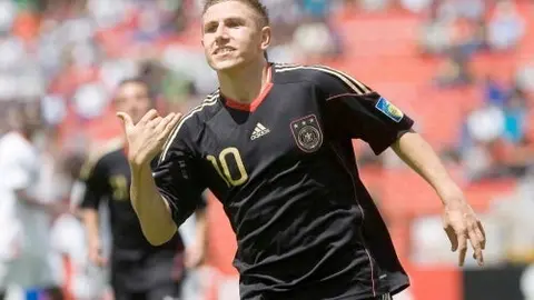 Alemania vence 3-0 a Burkina Faso y califica