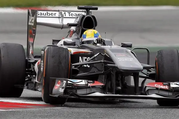 Esteban Gutiérrez terminó quinto en Cataluña