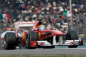 Massa cree que problema de Ferrari está en las llantas