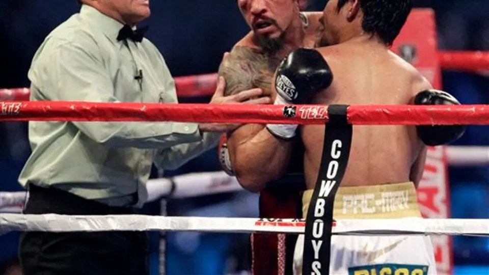 Pacquiao da paliza a Margarito y es ocho veces Campeón Mundial