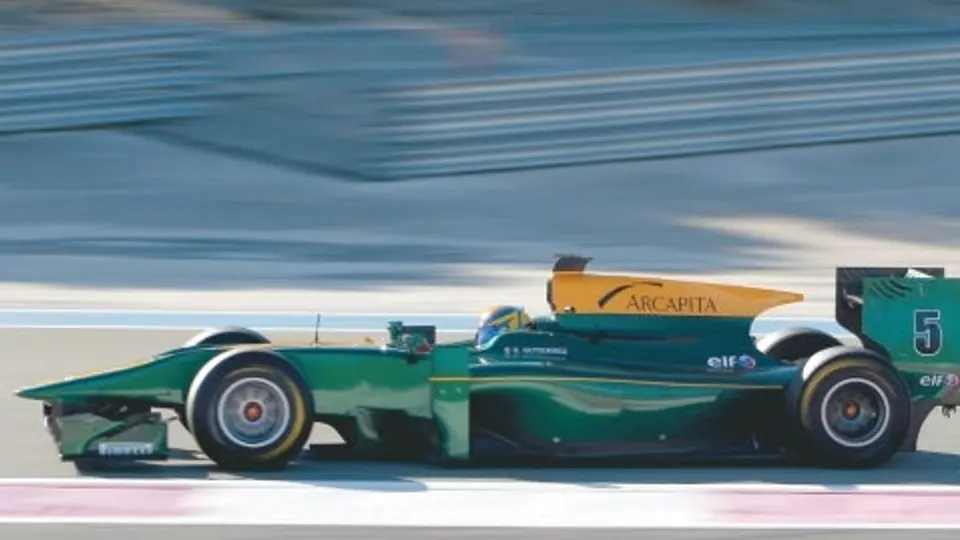 'Guti' prueba auto nuevo para temporada en la GP2