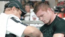 Equipo del 'Canelo' se pone limite para hacerlo Campeón