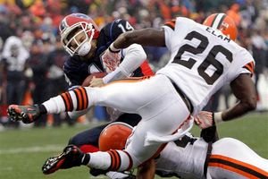 Fitzpatrick encendido y Bills vence 17-14 a Delfines