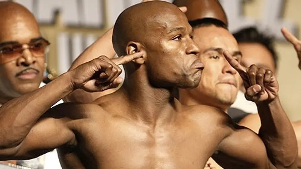 Tribunal ordena a Mayweather mantenerse lejos de sus hijos