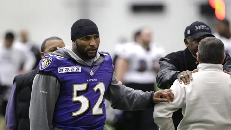 Ray Lewis no piensa en ser entrenador
