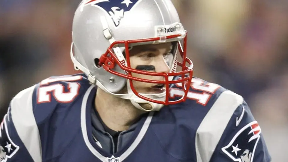 Tom Brady, multado con 10 mil dólares por la NFL