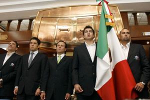 De la Garza e Irarragori abanderan a Yaquis para Serie del Caribe