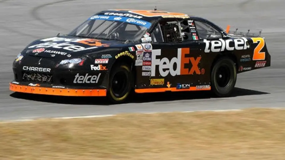 Quiroga, satisfecho por mantenerse líder en la Nascar México