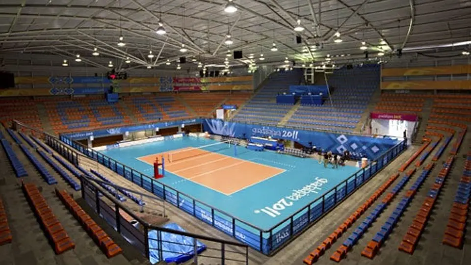 Toman avenida por no poder ingresar al voleibol