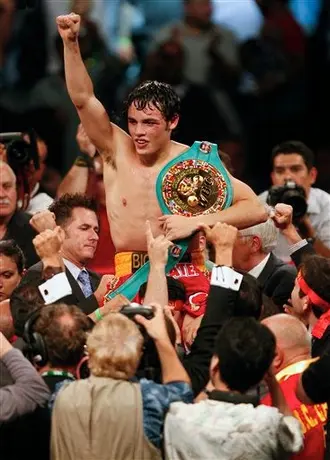 El Junior dedica primer título mundial a los mexicanos