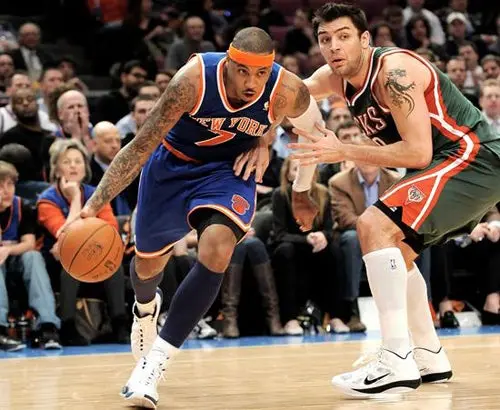 Carmelo Anthony brilla en su debut con los Knicks