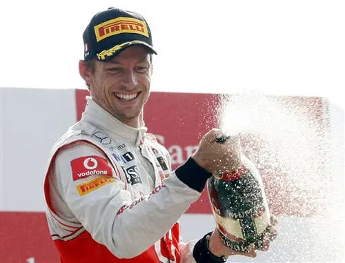 Jenson Button podría pasar a Ferrari