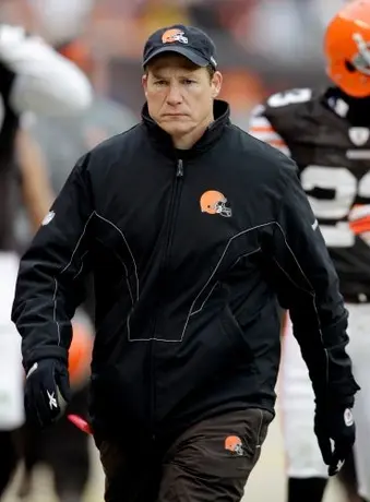 Cleveland despide a Eric Mangini