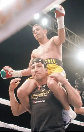 Cermeño duró poco, Montiel acabo con él en dos rounds