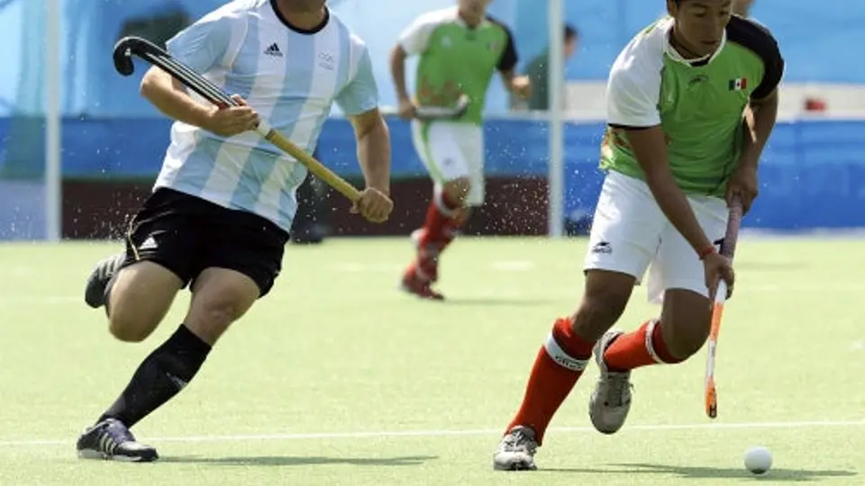 México pierde en su debut en hockey sobre pasto varonil
