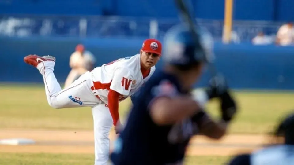 Walter Silva brilla en la lomita y Mazatlán vence a Yaquis