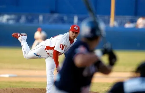 Walter Silva brilla en la lomita y Mazatlán vence a Yaquis