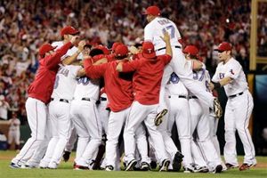 Los Rangers vencen a Tigres y avanzan a la Serie Mundial