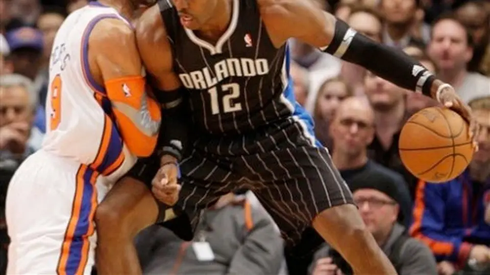 La NBA no perdona indisciplina de Howard