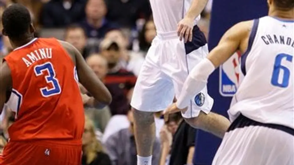 Terry y Barea guían victoria de 'Mavs' 112-105 ante Clippers