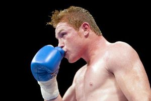 'Dinamita' considera que 'Canelo' no merece pelear por título Superwelter