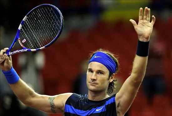Carlos Moyá se despide del tenis con derrota ante Ferrer