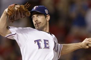 Cliff Lee analizará ofertas para campaña 2011