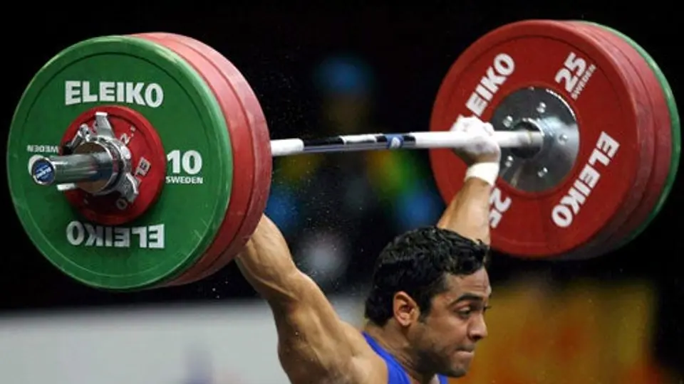 Cuba se queda con el Oro en levantamiento de pesas 77 kg