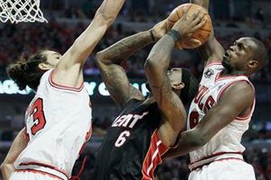 Chicago se impone a Miami en el primer duelo de la final del Este