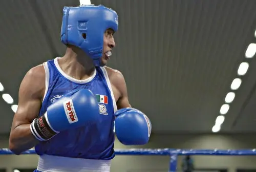 Mexicano Braulio Ávila asegura medalla de bronce en Boxeo
