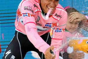 Contador gana en Etna y es nuevo líder del Giro de Italia