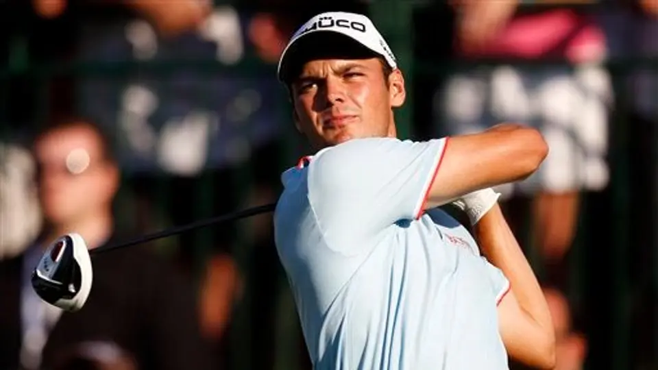 Kaymer suma una semana más como número uno del golf