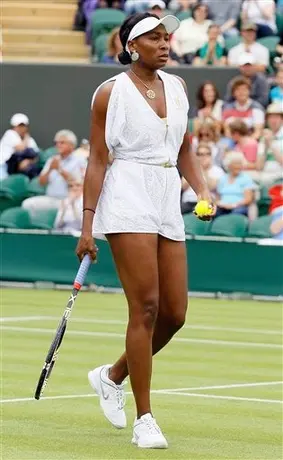 Venus fulmina a Amanmuradova en Wimbledon