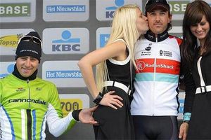 Peter Sagan pide disculpas por 'tortear' a edecán