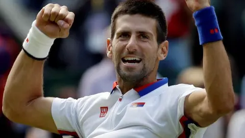 Djokovic sonríe tras el sorteo del Abierto de Australia