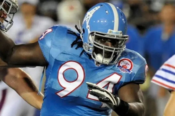 Jaguares firman al tackle defensivo Sen'Derrick Marks