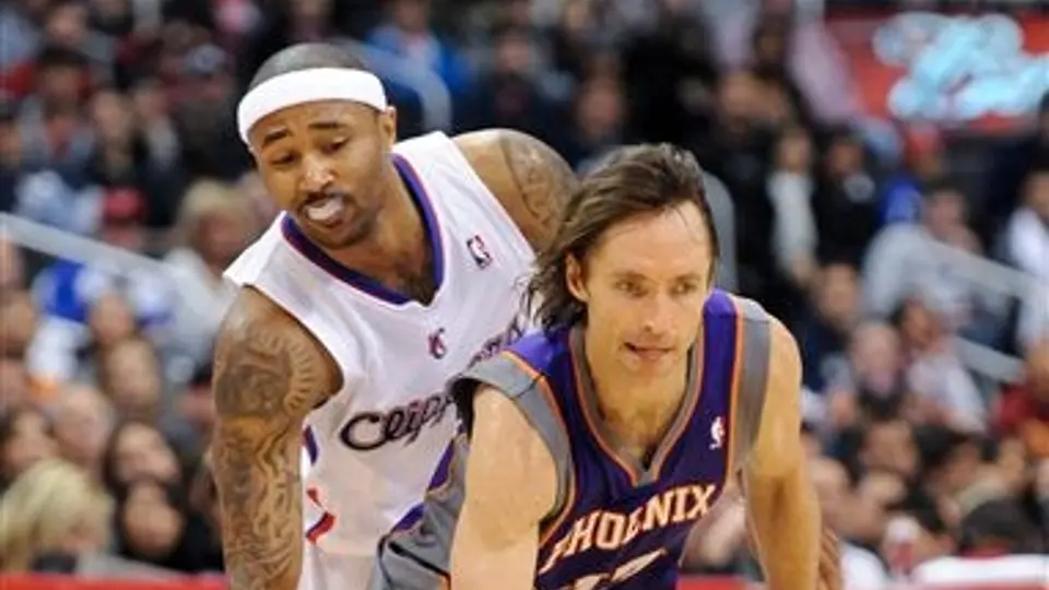 Con gran actuación de Nash, Suns derrotan a Clippers