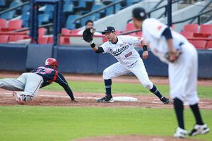 Sultanes cede la serie ante Piratas