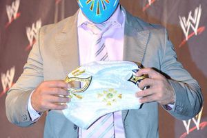 La WWE presenta a Místico